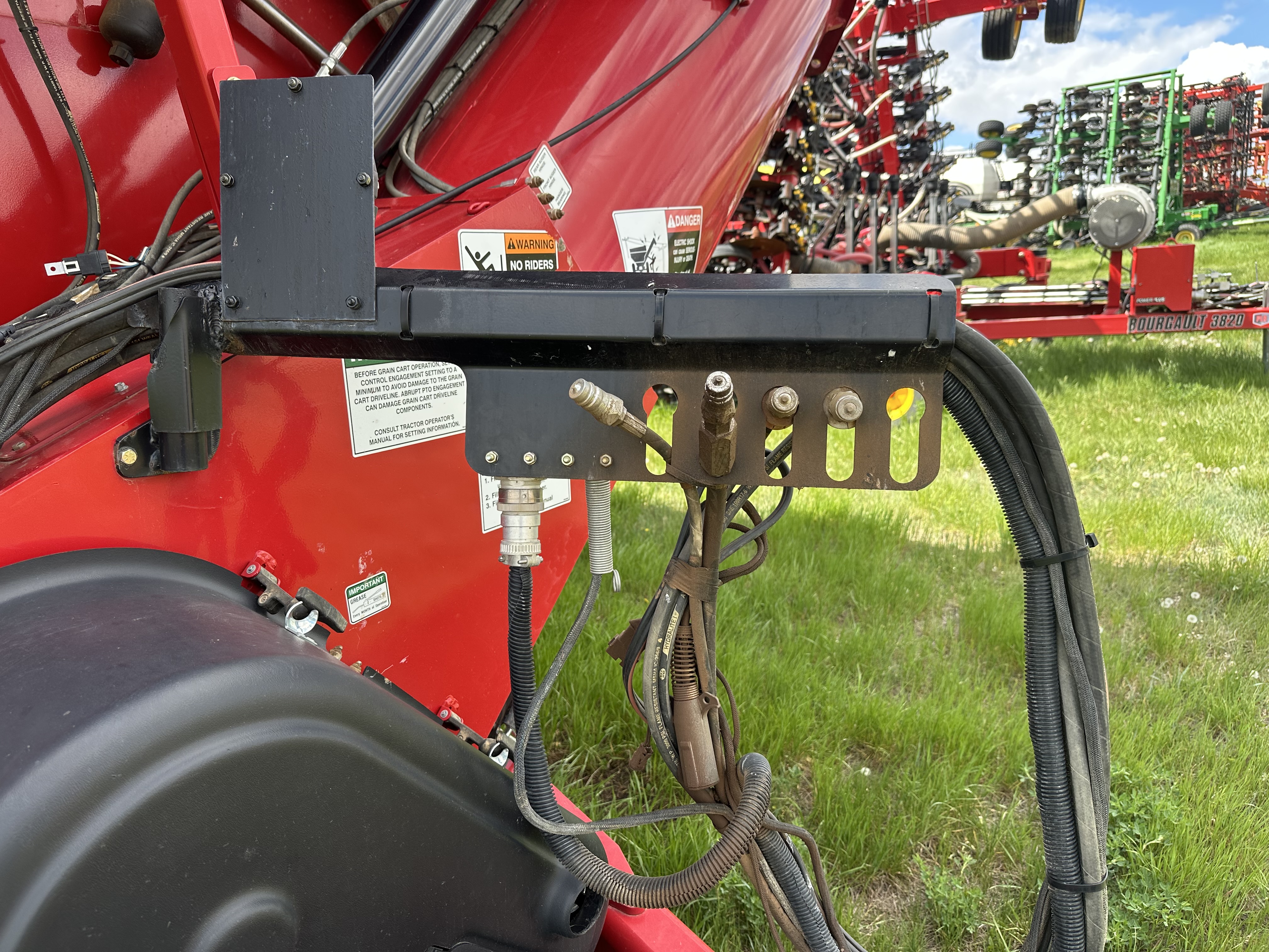 2021 Brent 2596 Grain Cart