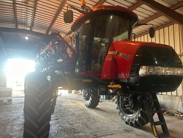 2018 Case IH Patriot 4440 Sprayer/High Clearance