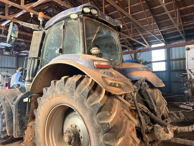 2019 New Holland T8.435 Tractor