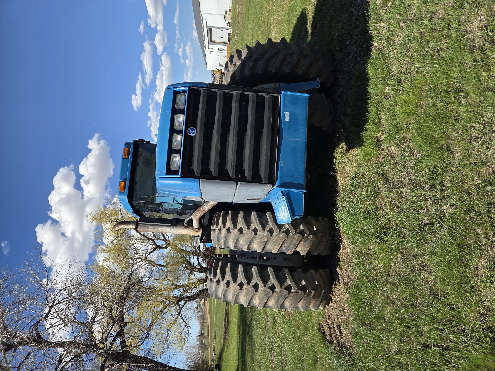 1996 New Holland 9682 Tractor
