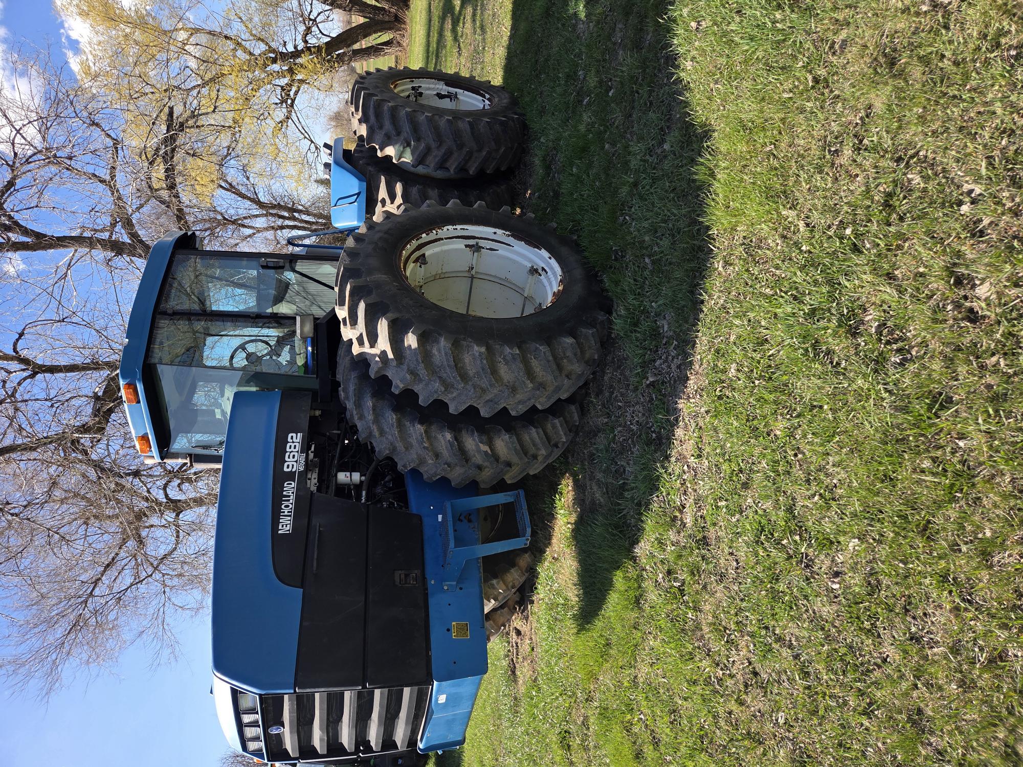 1996 New Holland 9682 Tractor
