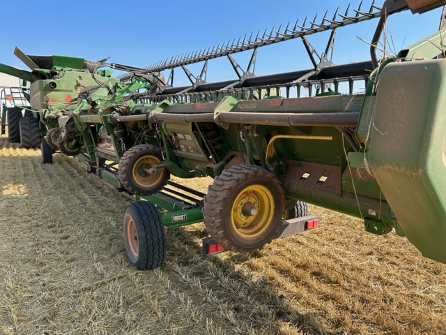 2022 John Deere HD40R Header Draper