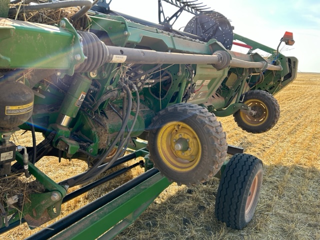 2022 John Deere HD40R Header Draper