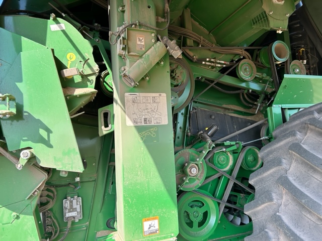 2022 John Deere S780 Combine