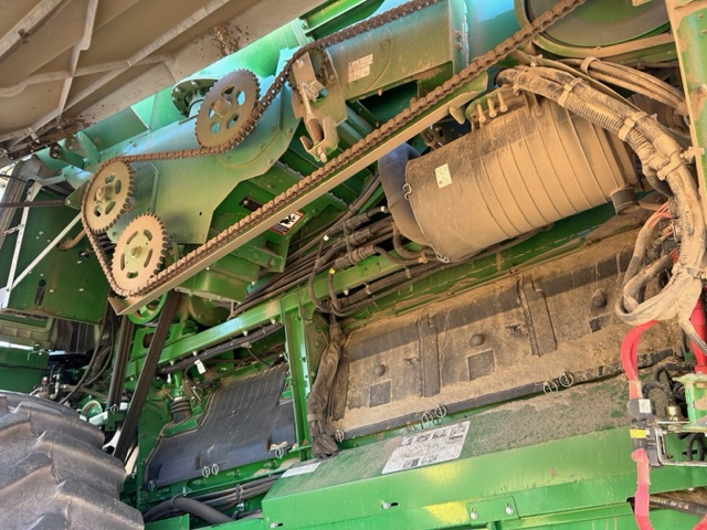 2022 John Deere S780 Combine