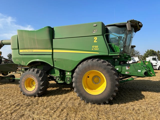 2022 John Deere S780 Combine