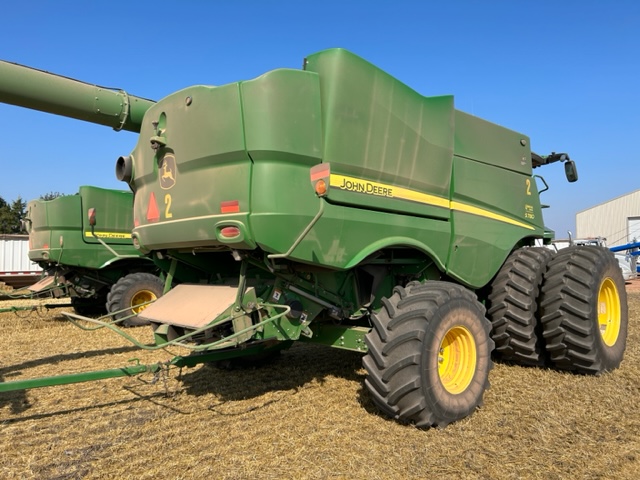 2022 John Deere S780 Combine