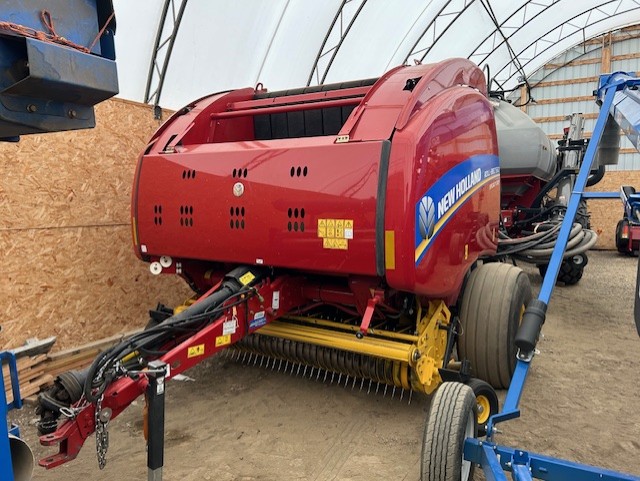 2016 New Holland RB560 Baler/Round