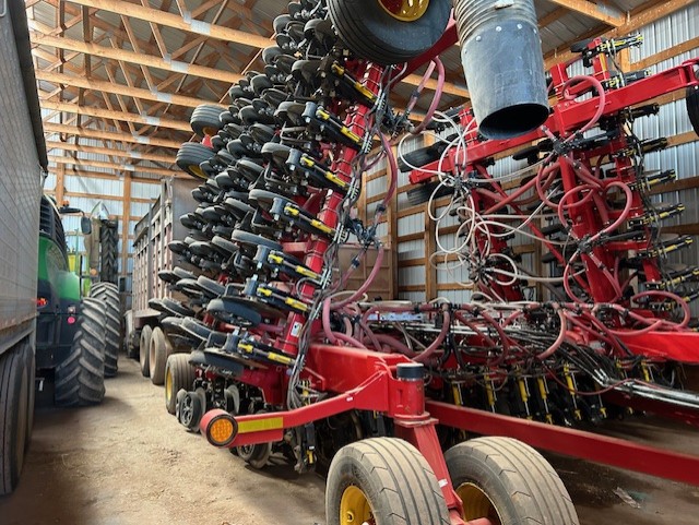 2025 Bourgault 3820 Air Drill