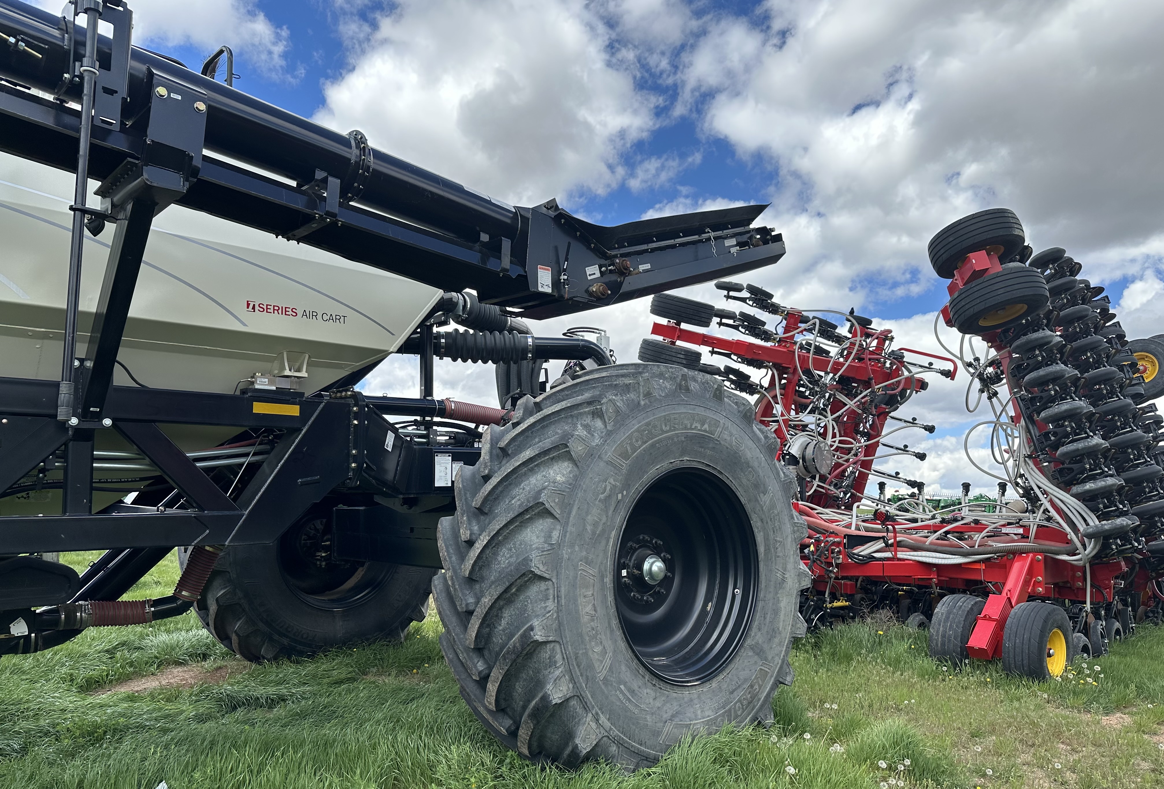 2025 Bourgault 3820 Air Drill