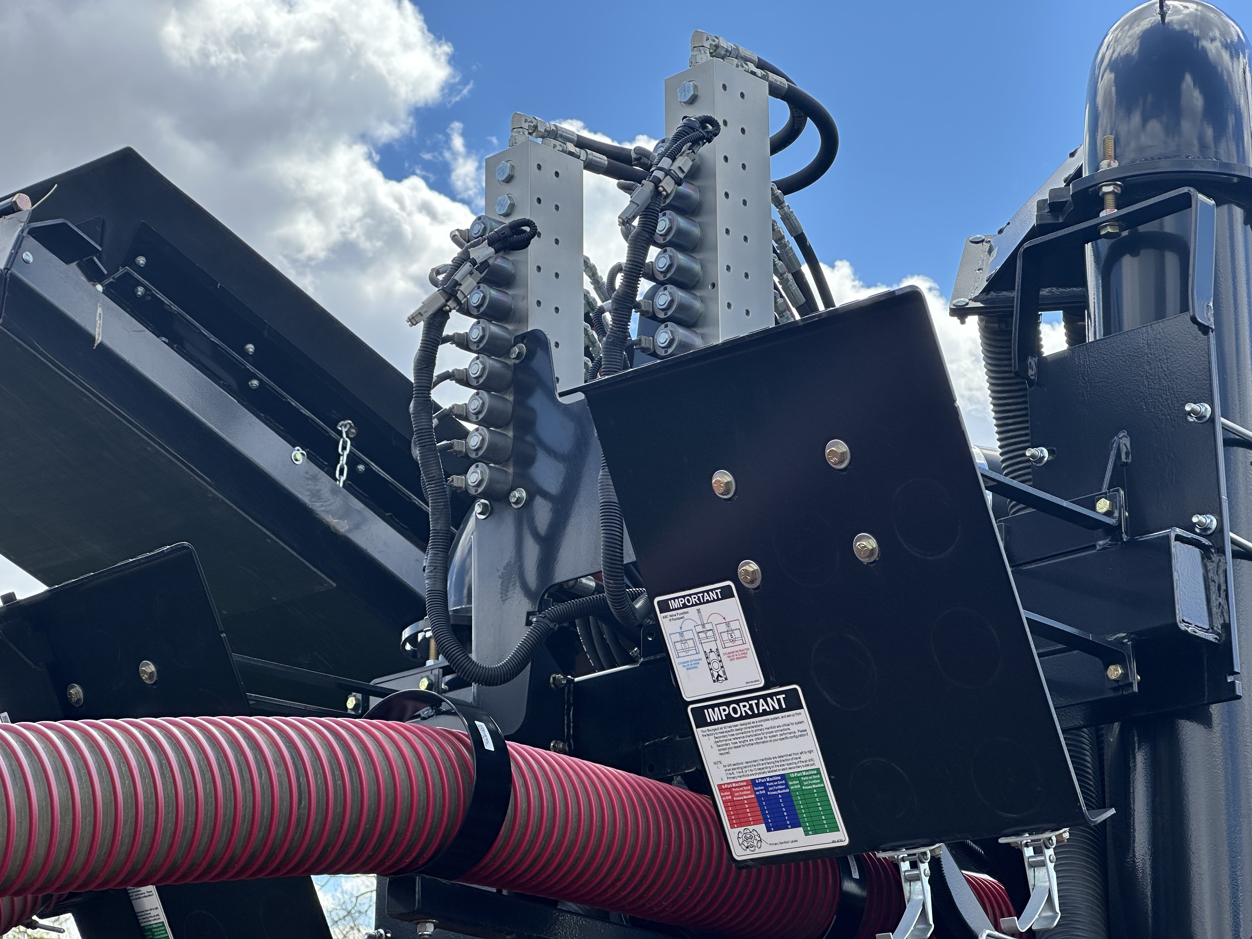 2025 Bourgault 3820 Air Drill