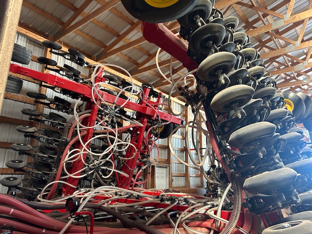 2025 Bourgault 3820 Air Drill