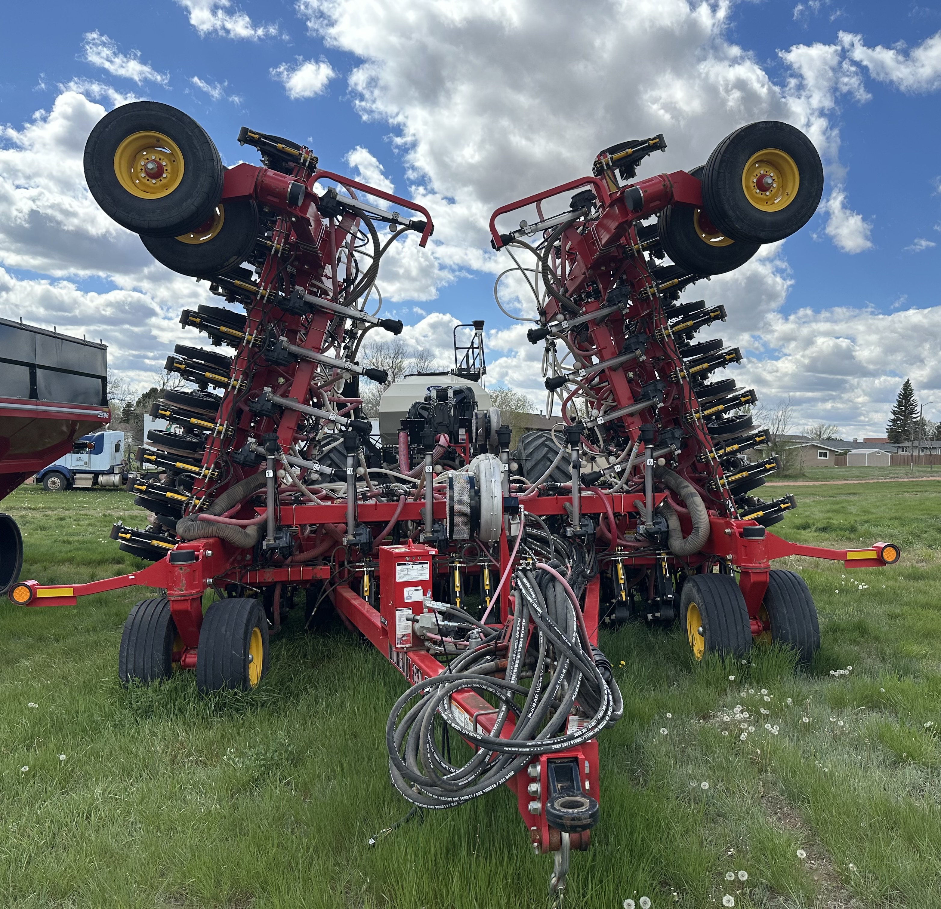 2025 Bourgault 3820 Air Drill