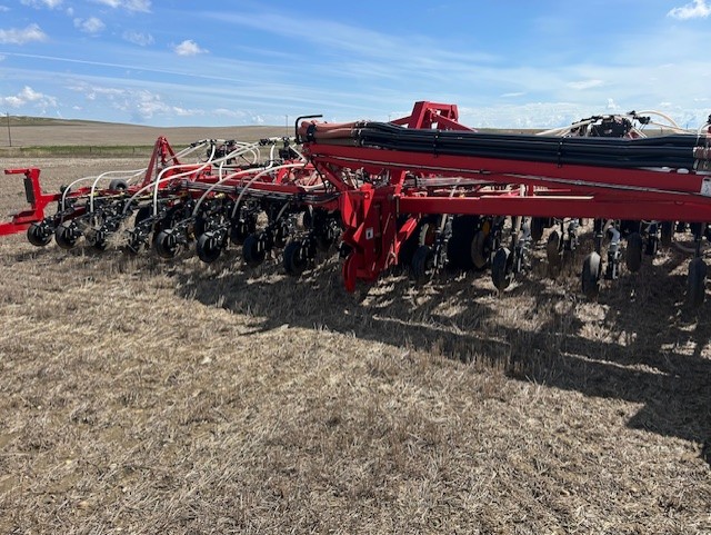 2023 Bourgault 3420-80/ Trailing 9950 Air Drill