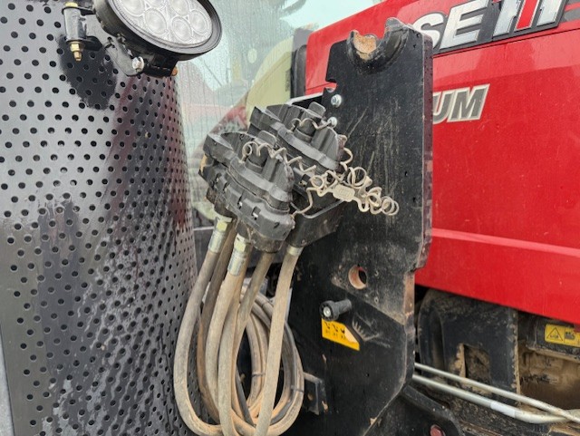 2024 Case IH Magnum 220 AFS Tractor