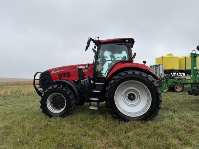 2024 Case IH Magnum 220 AFS Tractor