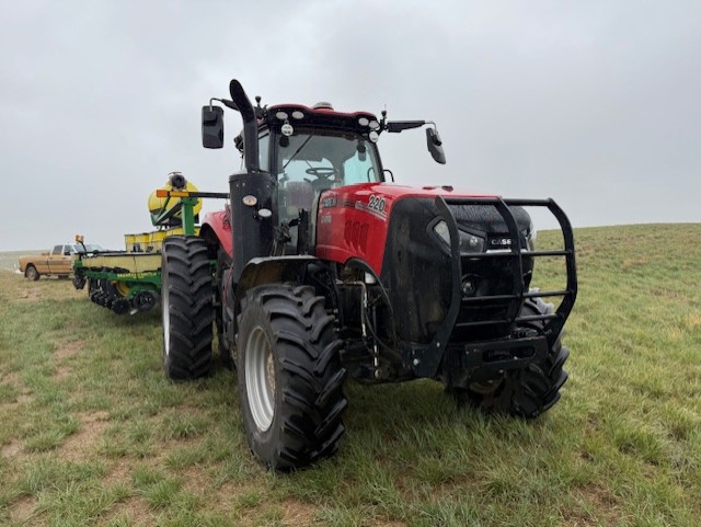 2024 Case IH Magnum 220 AFS Tractor