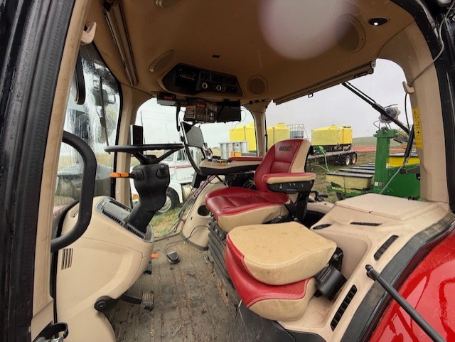 2024 Case IH Magnum 220 AFS Tractor