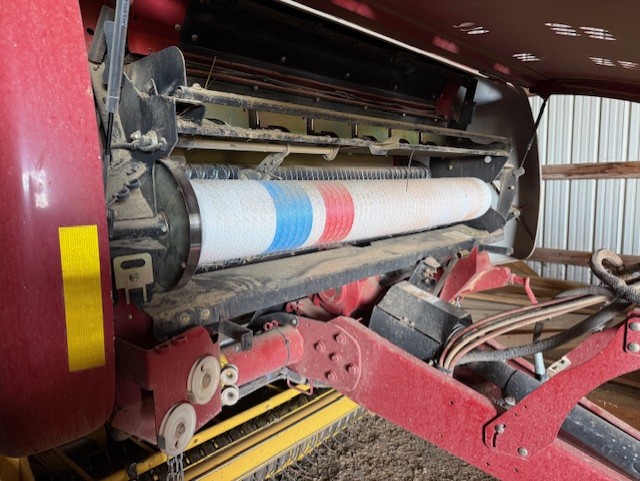 2021 New Holland Rollbelt 560 Baler/Round