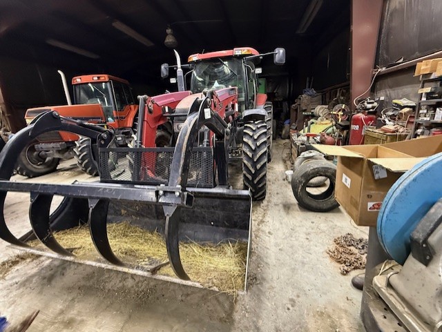 2009 Case IH Maxxum 140 Pro Tractor