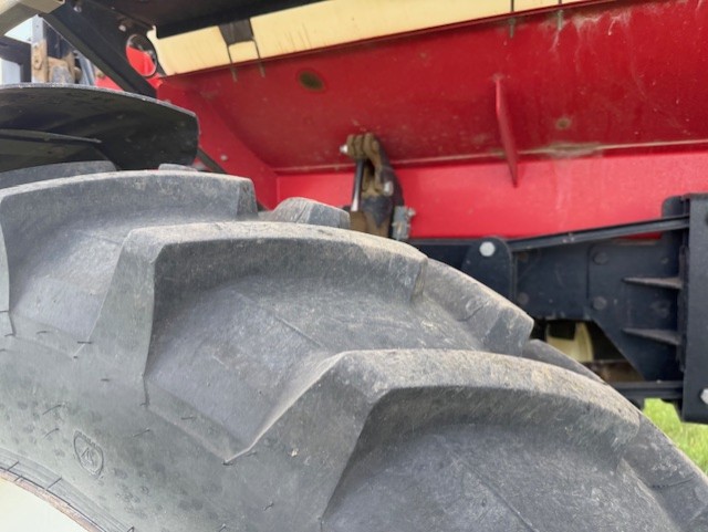 2010 Apache AS1010 Sprayer/High Clearance