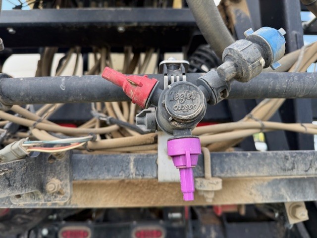 2010 Apache AS1010 Sprayer/High Clearance