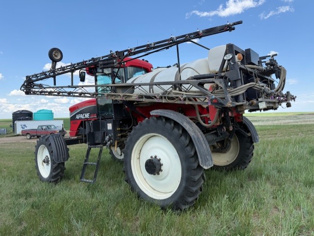 2010 Apache AS1010 Sprayer/High Clearance