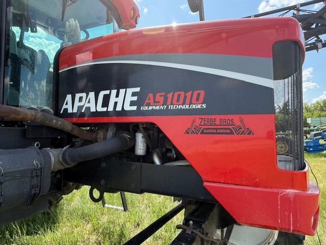 2010 Apache AS1010 Sprayer/High Clearance