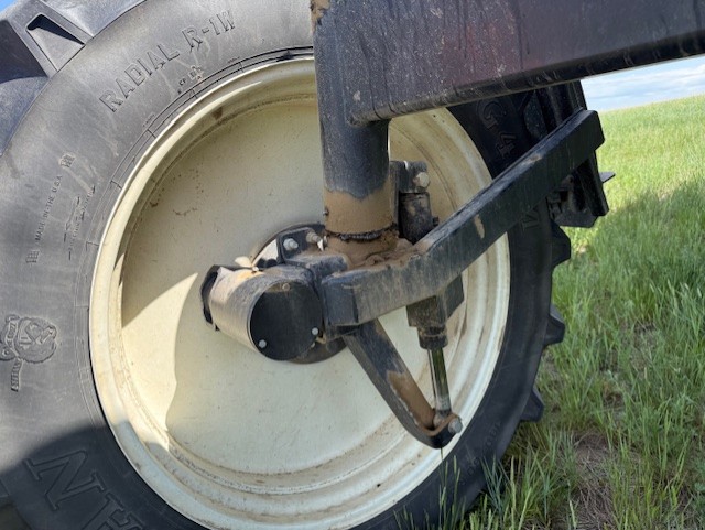 2010 Apache AS1010 Sprayer/High Clearance