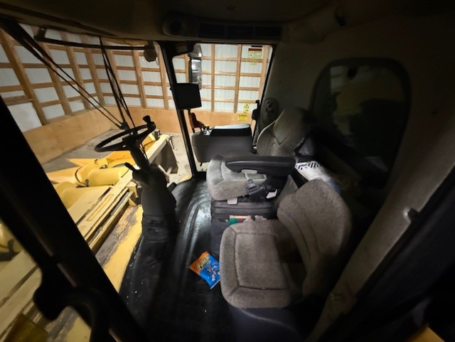 2012 New Holland CX8080 Combine