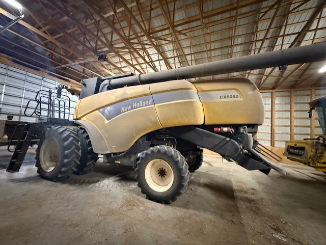 2012 New Holland CX8080 Combine