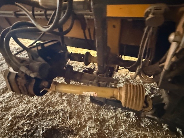 2009 New Holland 94C-40 Header Combine