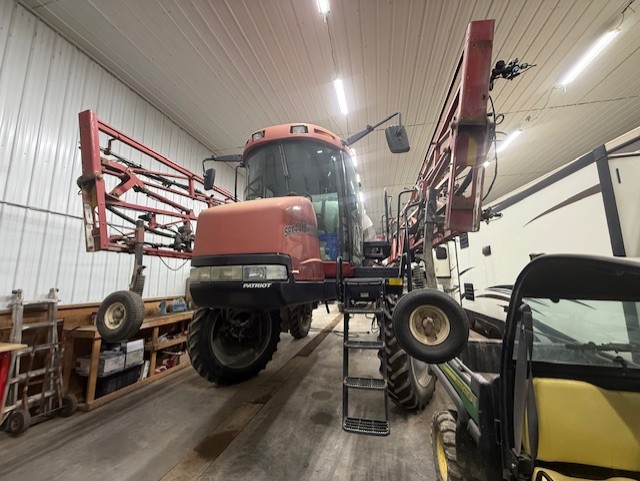 2004 Case IH SPX4410 Sprayer/High Clearance