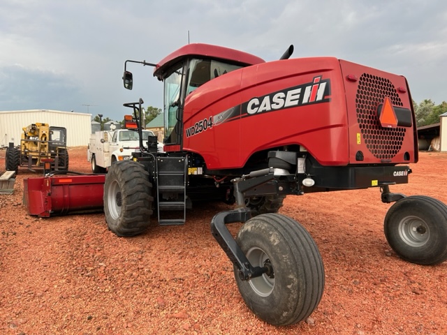 2015 Case IH WD2504 Windrower