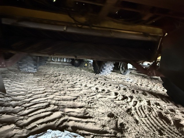 2003 New Holland HW320 Windrower