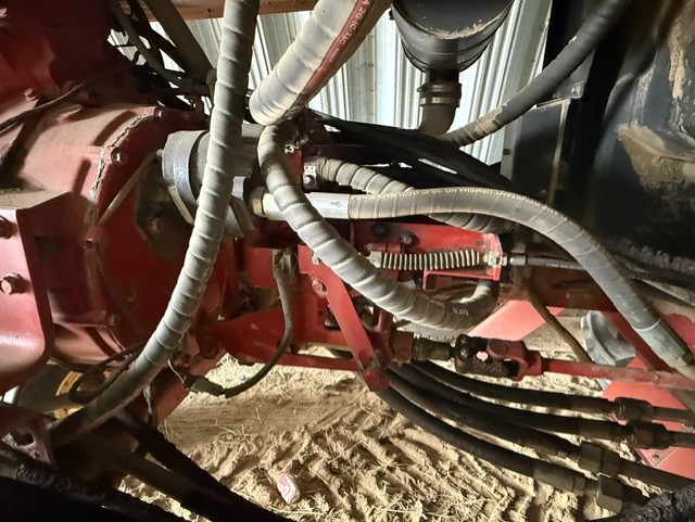2003 New Holland HW320 Windrower