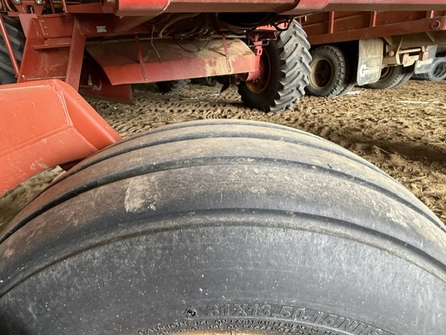 2003 New Holland HW320 Windrower