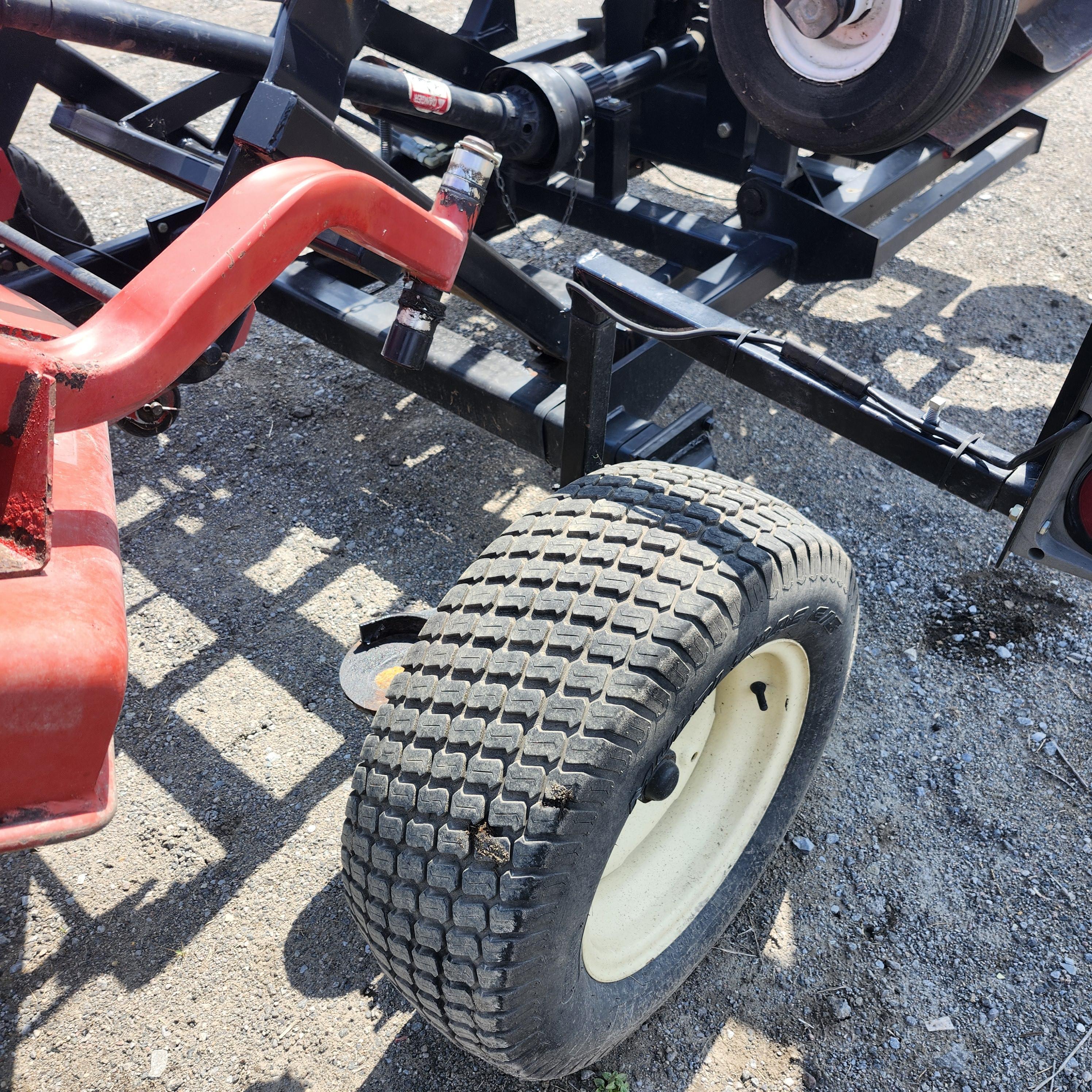 Buhler Farm King TRX16 Mower/Finishing