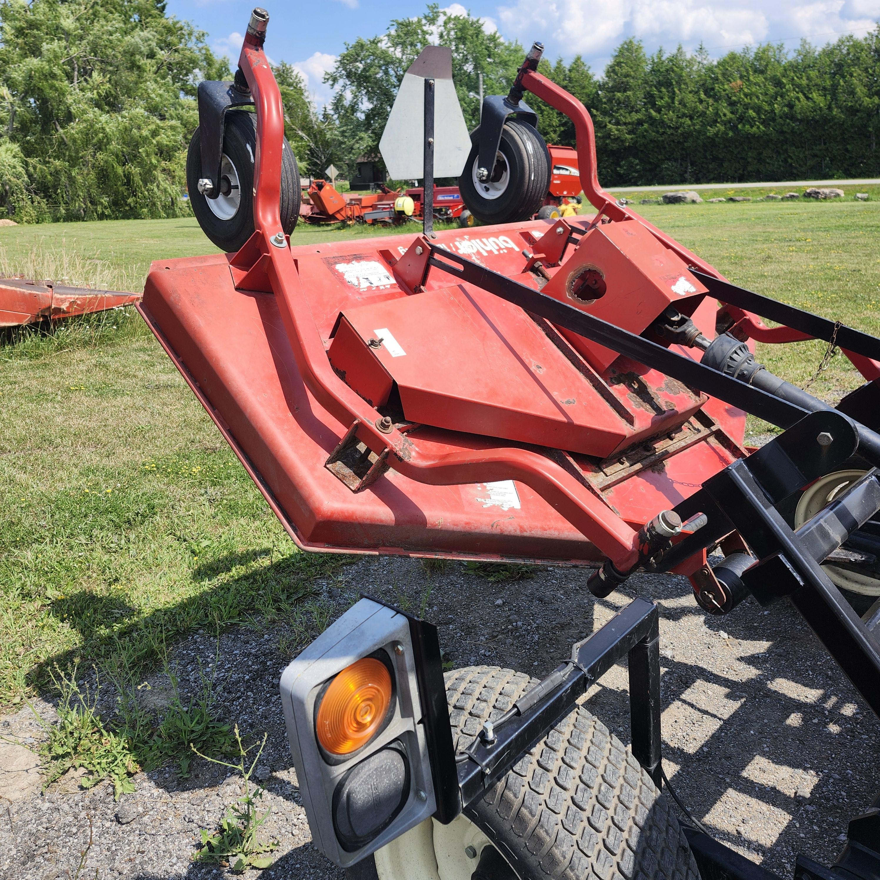 Buhler Farm King TRX16 Mower/Finishing