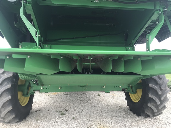 2013 John Deere S660 Combine