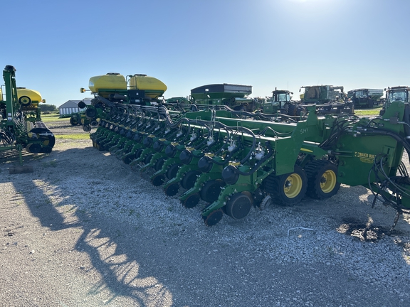 2020 John Deere DB90 Planter