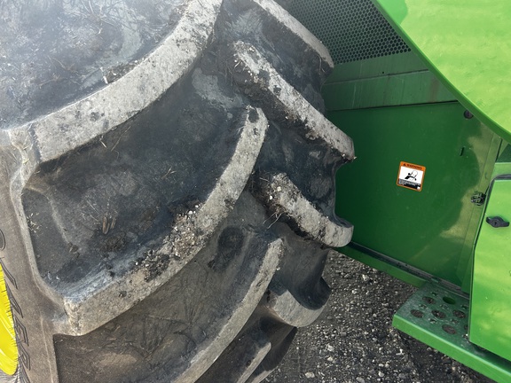 2023 John Deere S780 Combine