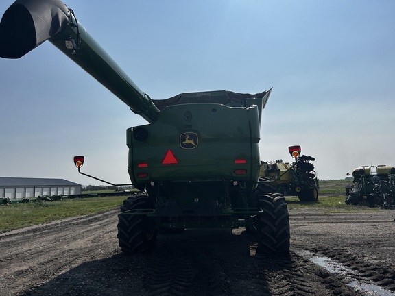 2023 John Deere S780 Combine