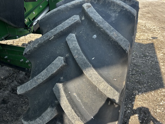 2023 John Deere S780 Combine