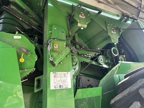 2023 John Deere S780 Combine