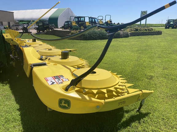 2023 John Deere 772 Header Forage