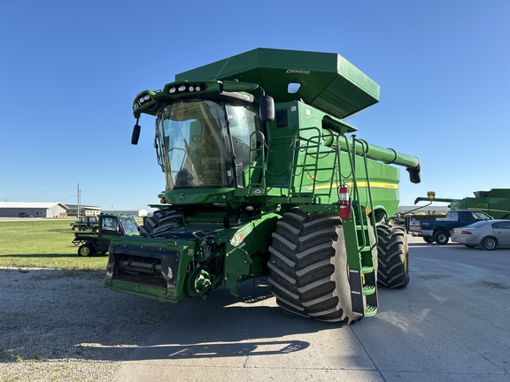 2021 John Deere S780 Combine
