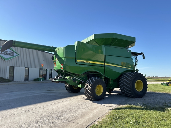 2021 John Deere S780 Combine