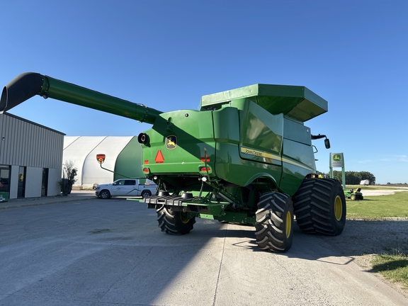 2021 John Deere S780 Combine