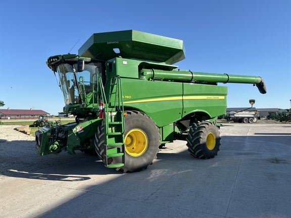 2021 John Deere S780 Combine